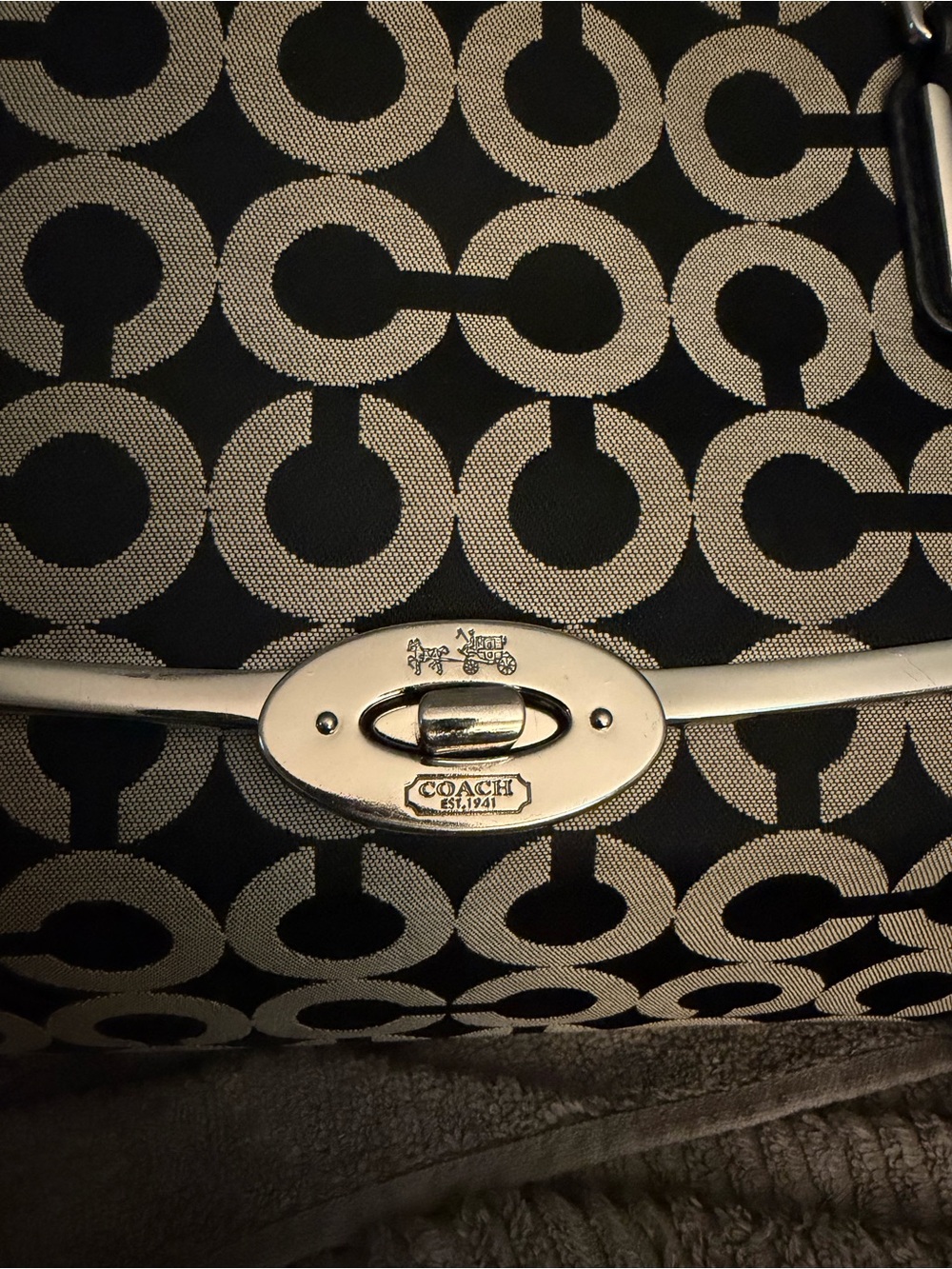 Coach Black & Beige Madison Madeline east/west satchel! Like new condition - Picture 13 of 14